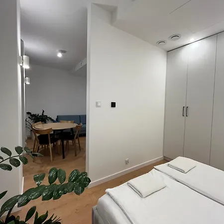 Free Garage Parking & Ac, Quiet Luxury - Old Town & Kazimierz Апартаменты Краков