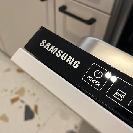 Quiet Luxury Hideaway Apartman *