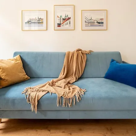 Quiet Luxury Hideaway Apartment