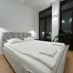 Quiet Luxury Hideaway Lejlighed